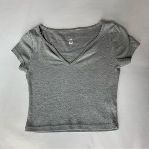 v-neck baby tee